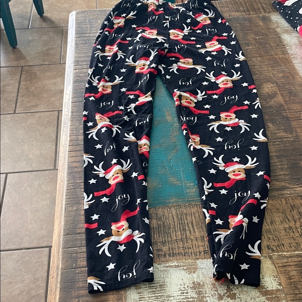 Woman’s Christmas leggings